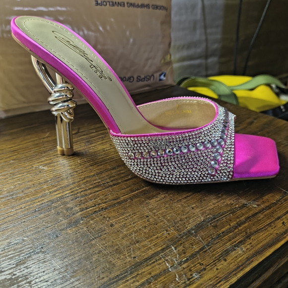 Elegant Pink Rhinestone Women's Heels - Picture 1 of 5